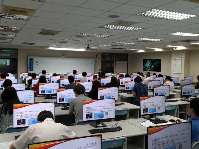 111-2生成式AI於教學之導入應用112.5.15圖片