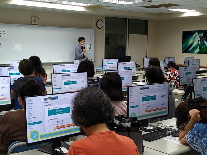 111-1數位課程認證分享111.10.5圖片
